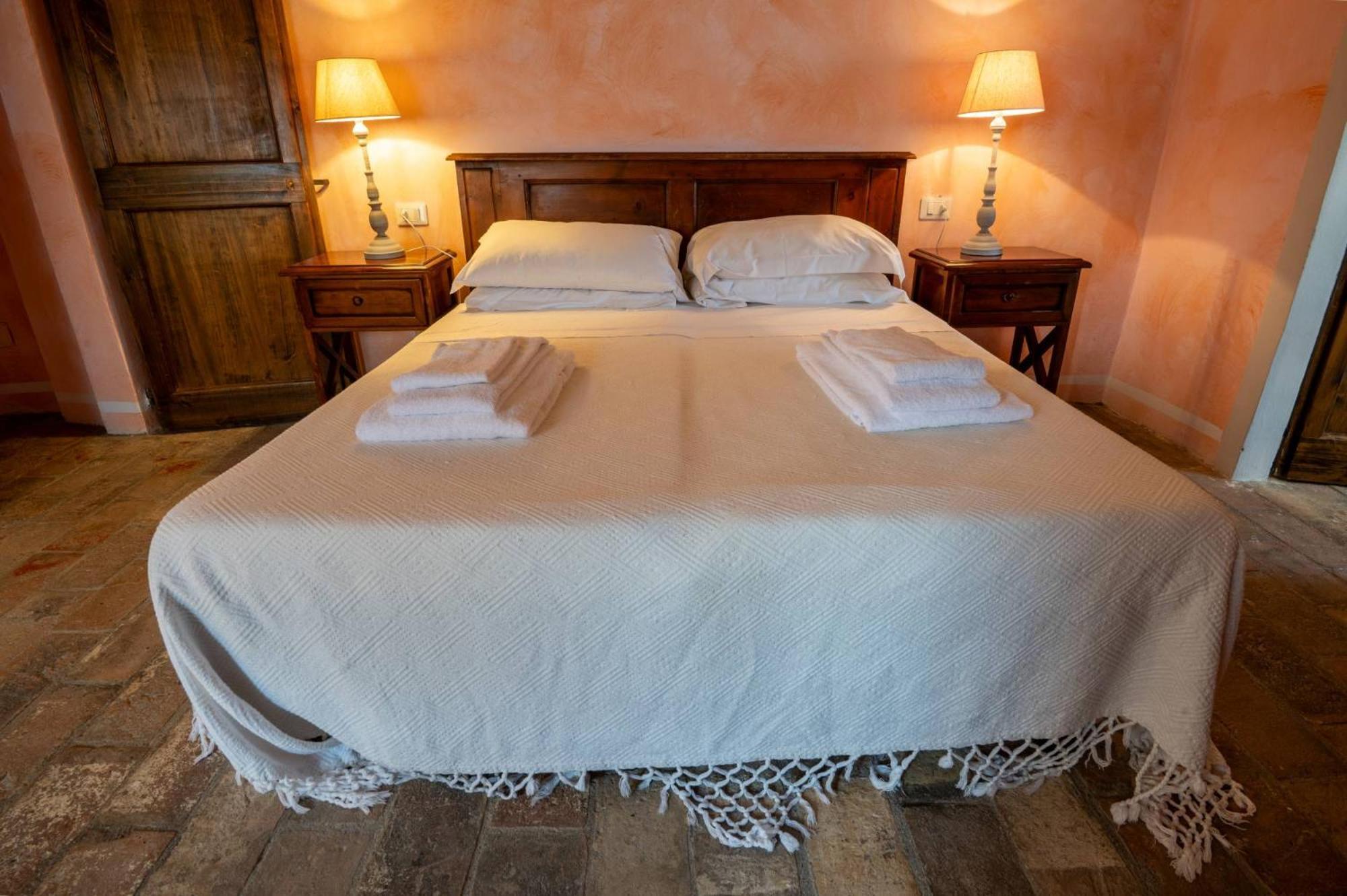 Bed and Breakfast Castello Valenzino Antognola Zewnętrze zdjęcie