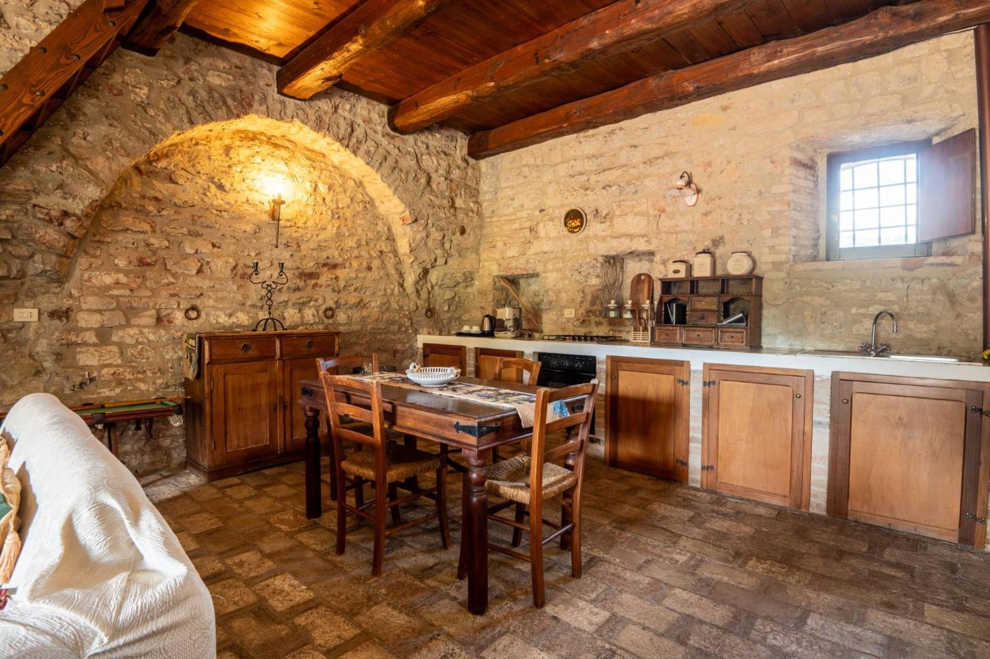 Bed and Breakfast Castello Valenzino Antognola Zewnętrze zdjęcie